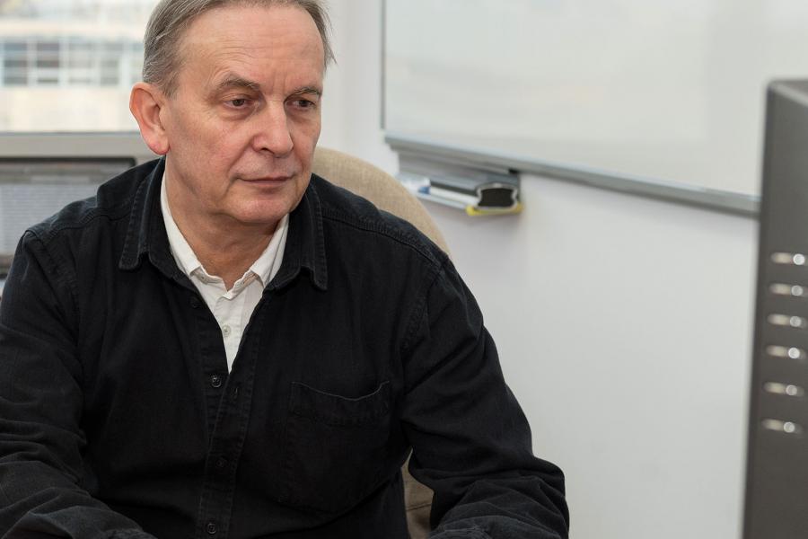 Prof. Jaworski przy pracy - fot. Łukasz Woźny