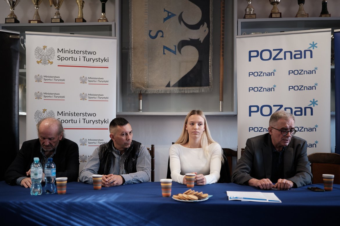Julia Nowak na konferencji AZS w Poznaniu, fot. Władysław Gardasz