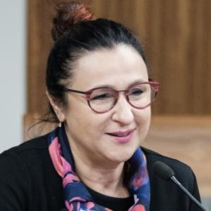 prof. Beata Mikołajczyk