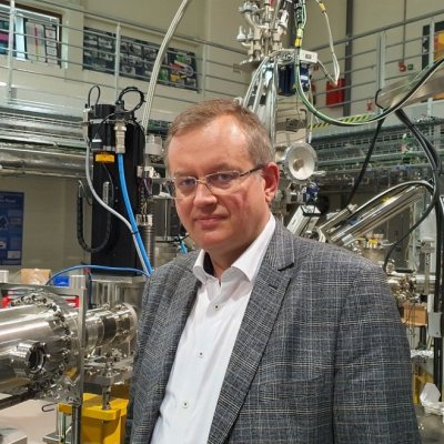 Prof. Maciej Kozak w Narodowym Centrum Promieniowania Synchrotronowego „Solaris” w Krakowie 