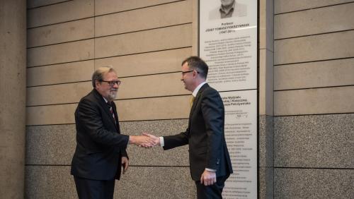 Biblioteka Wydziału  Filologii Polskiej i Klasycznej otrzymała imię prof. Pokrzywniaka