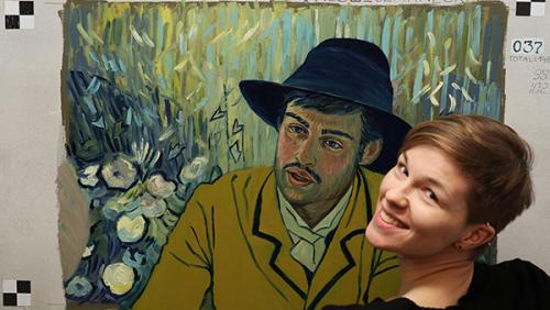 Zdjęcie bohaterki w swoim atelier