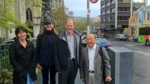 Dr. Kragh drugi z lewej