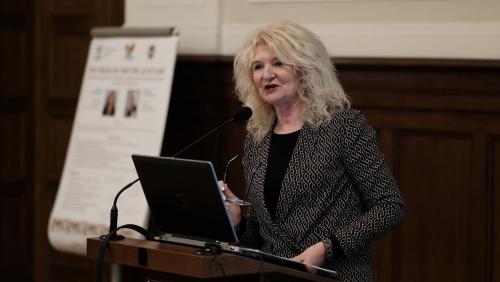 prof. zw. dr hab. Katarzyna Dziubalska-Kołaczyk