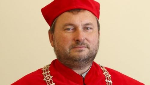 Dziekan prof. dr hab. Jerzy Kaczorowski,