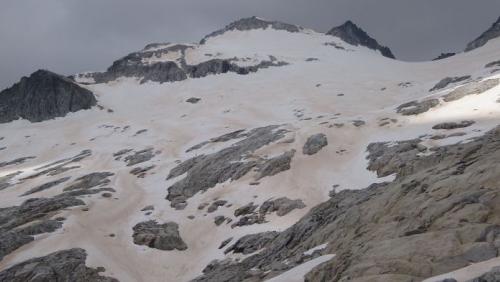 Czerwony śnieg, zakwity glonów śnieżnych. Fot. K. Zawierucha