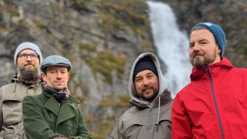 Dr Andrzej Marzec (pierwszy z prawej) na warsztatach pod kołem podbiegunowym