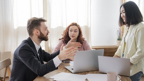 Debata odbędzie się 18 maja, fot. Freepik.com