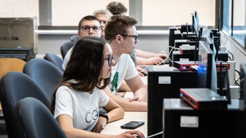 Nadnotecki Instytut UAM