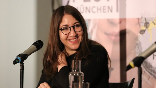 Deborah Feldman na spotkaniu w Monachium, fot. Amrei-Marie - Praca własna, CC BY-SA 4.0, https://commons.wikimedia.org/w/index.php?curid=64112810