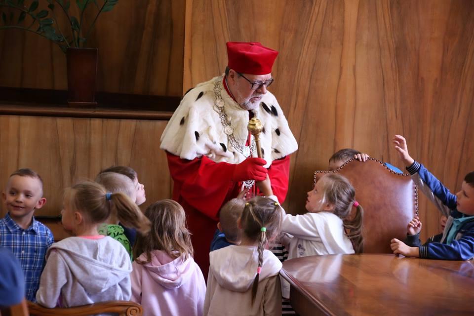 Przedszkolaki u Rektora