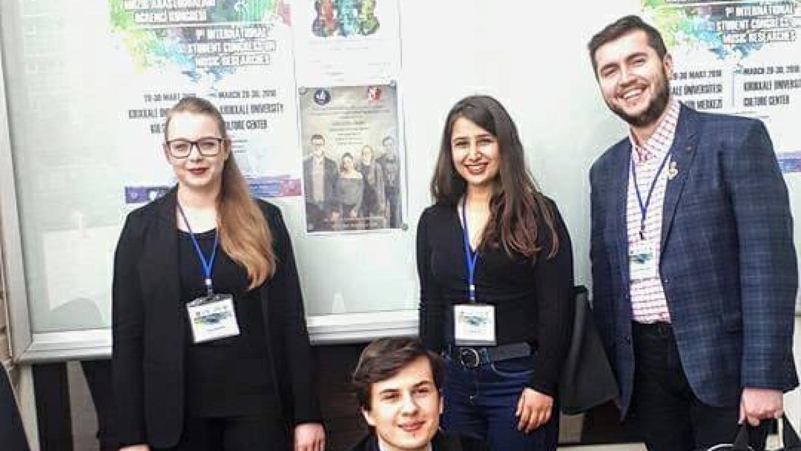 Czworo studentów z Zakładu Edukacji Muzycznej WPA UAM w Kaliszu