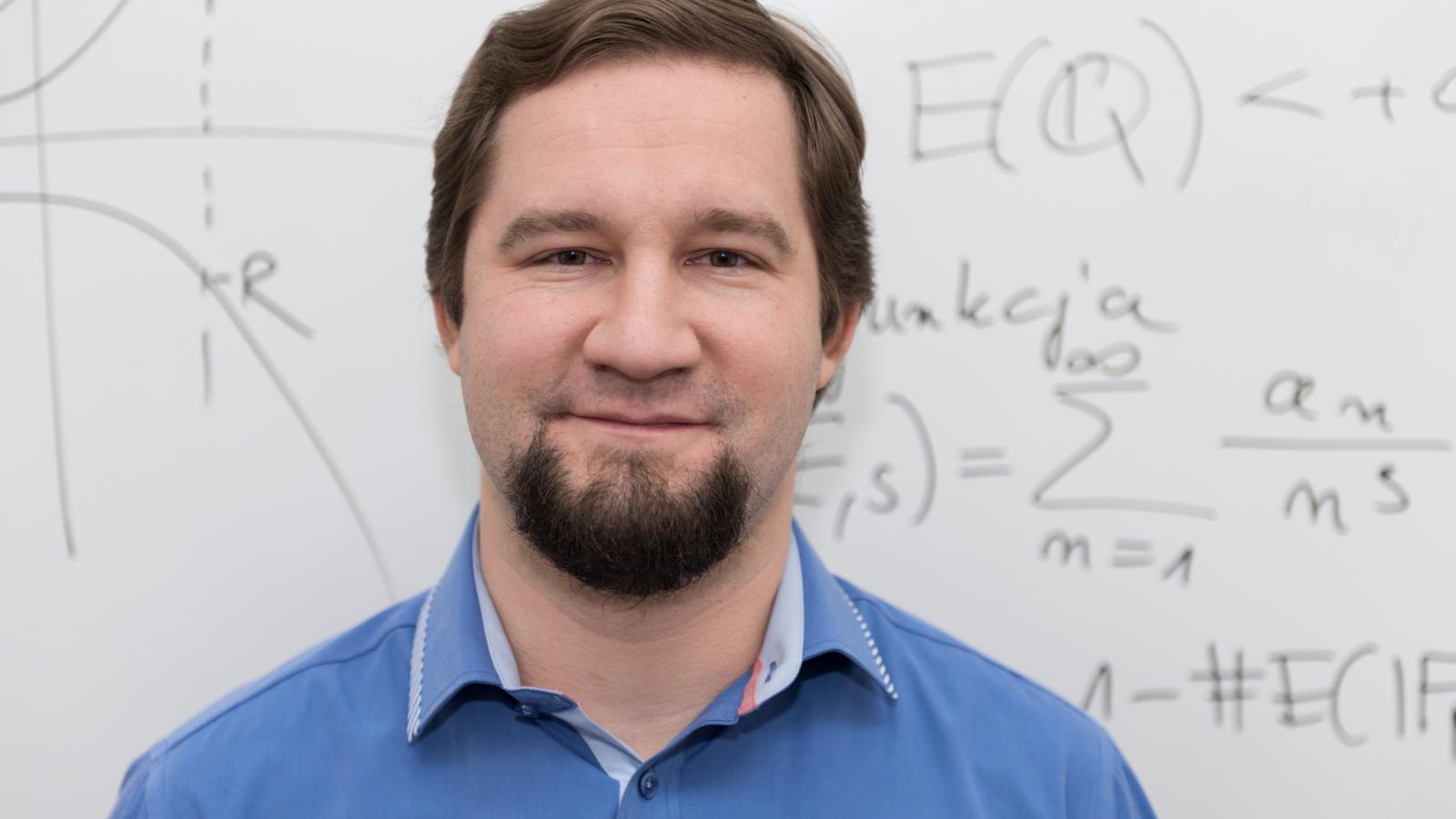 dr Bartosz Naskręcki