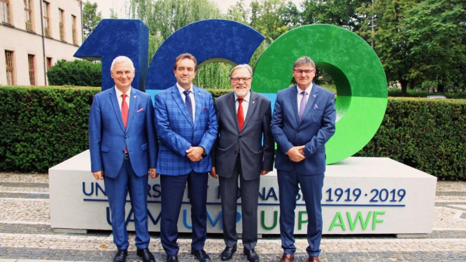 prof. Andrzej Lesicki - Rektor UAM, Prof. Jan Pikul - rektor UPP, prof. Andrzej Tykarski - rektor UMP prof. Dariusz Wieliński -rektor AWF