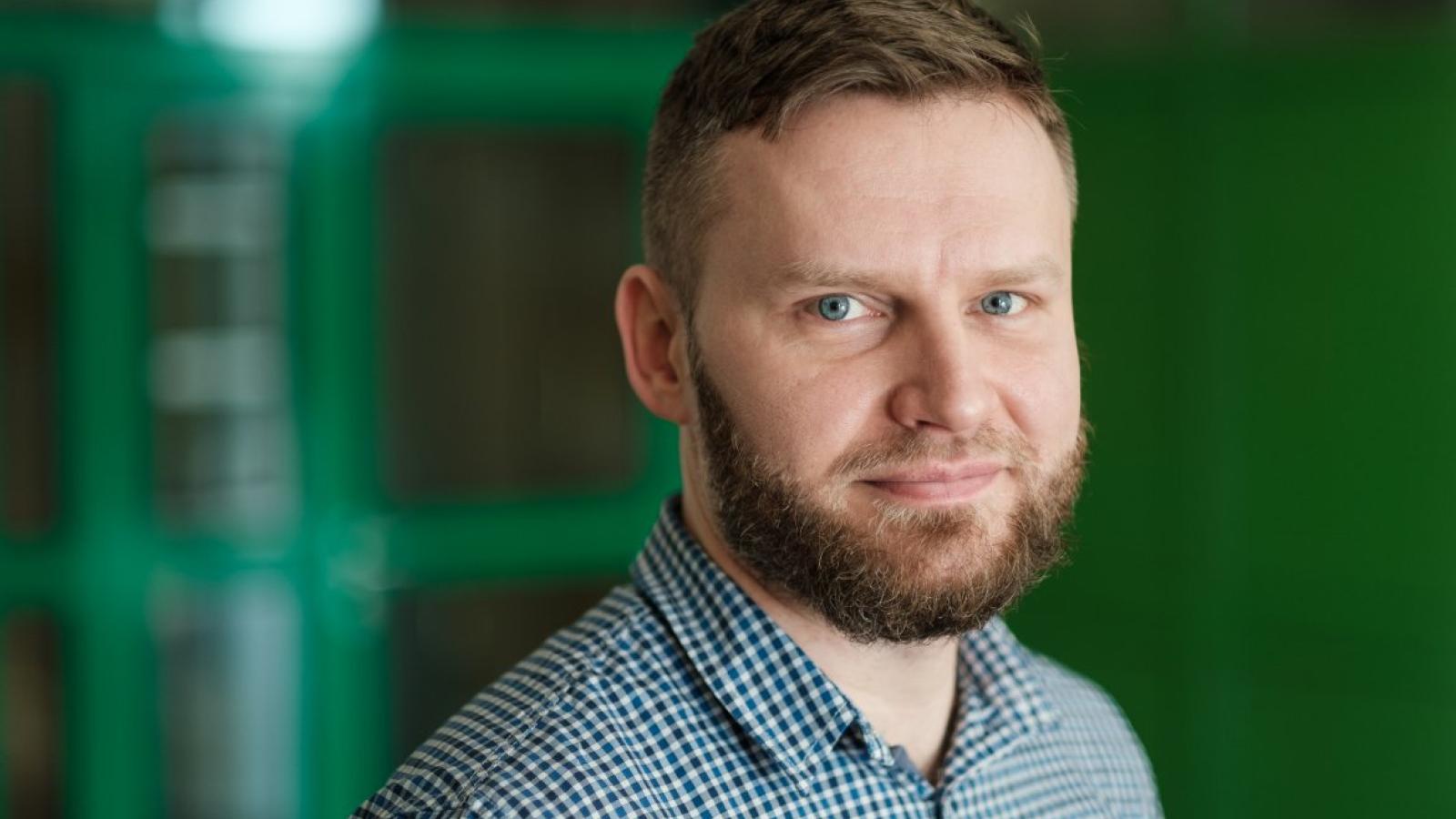 Prof. UAM dr hab. Bartłomiej Graczykowski  Fot. Adrian Wykrota