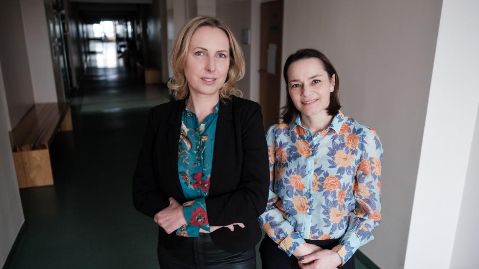 Prof. Anna Szczepaniak-Kozak, prof. Emilia Wąsikiewicz-Firlej, fot. Adrian Wykrota