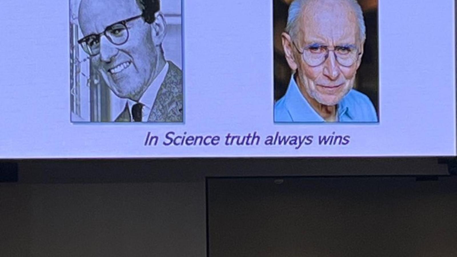 Prof. Jaskólski z nagrodą Max Perutz Prize