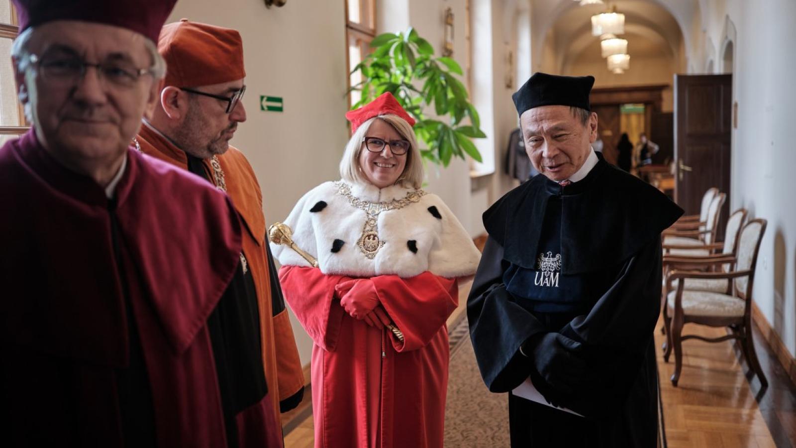 Prof. Francis Fukuyama odebrał tytuł honoris causa UAM. Fot. Władysław Gardasz