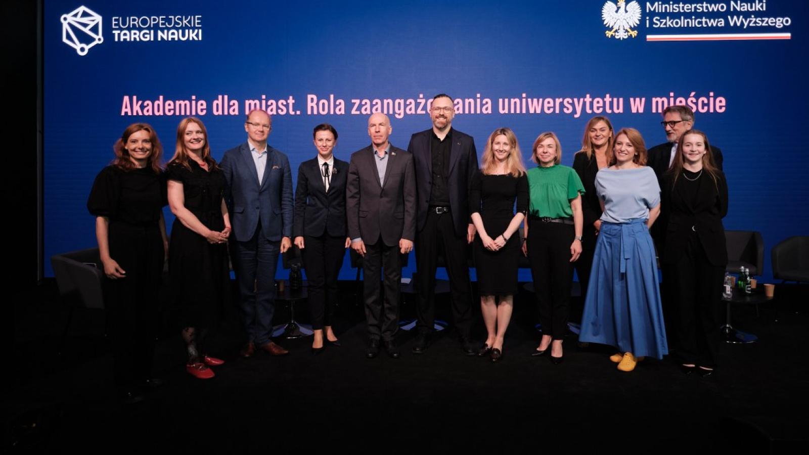 Akademie dla miast - uczestnicy panelu na Europejskich Targach Książki, fot. Władysław Gardasz