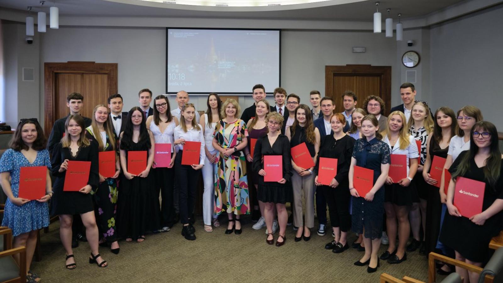 Rozdano nagrody w konkursie Santander Społecznik Roku. Fot. Władysław Gardasz