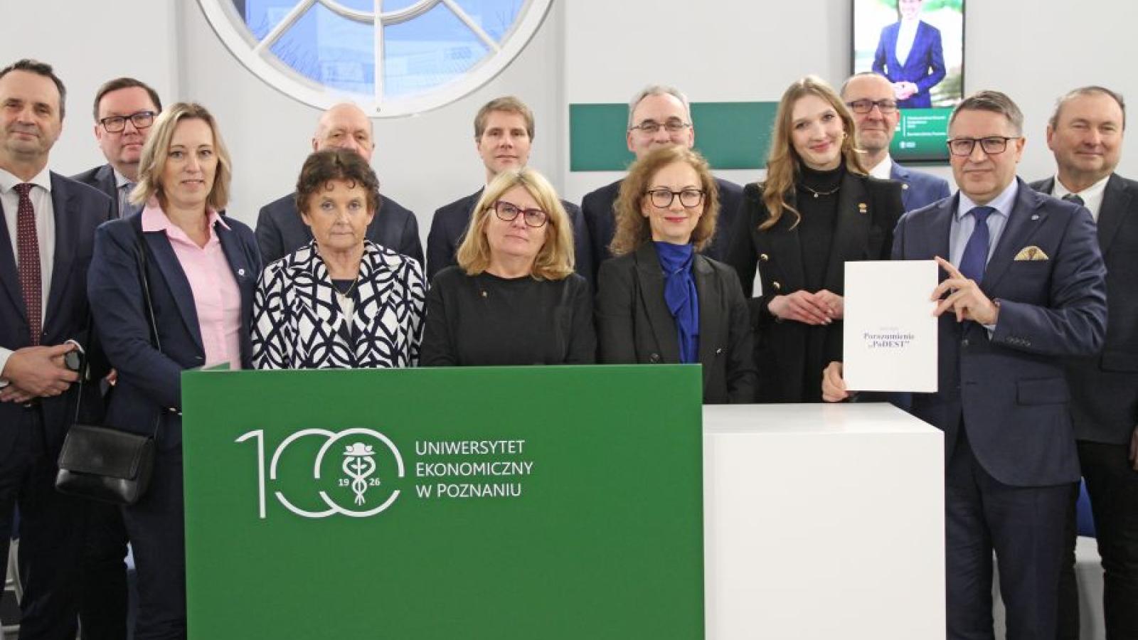 Podpisano porozumienie w sprawie programu PoDEST, fot. UEP