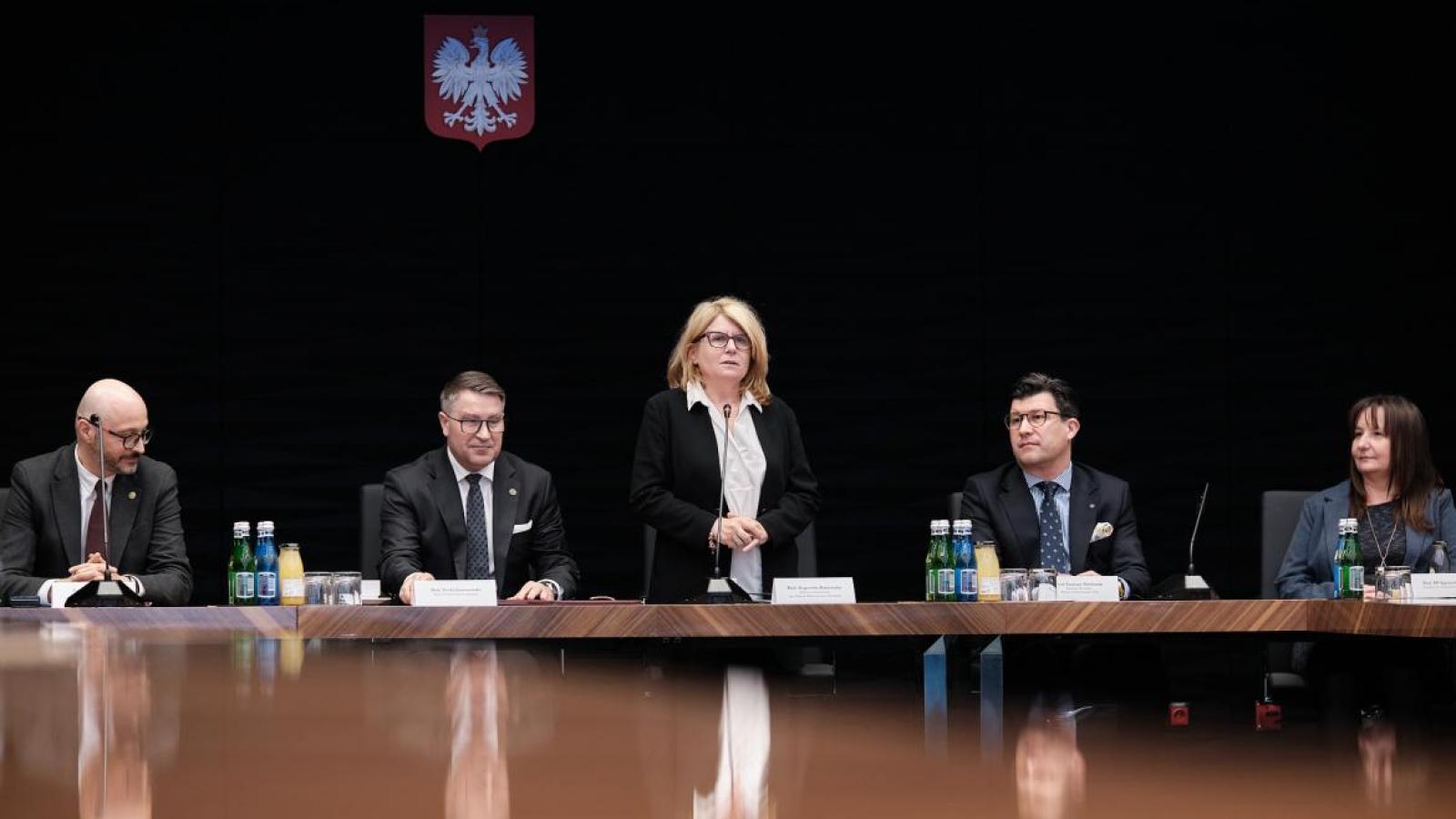 Podpisanie umowy, fot. Władysław Gardasz