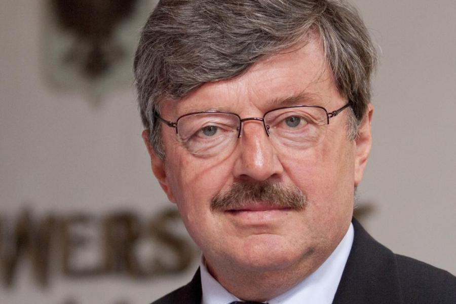 prof. Roman Budzinowski