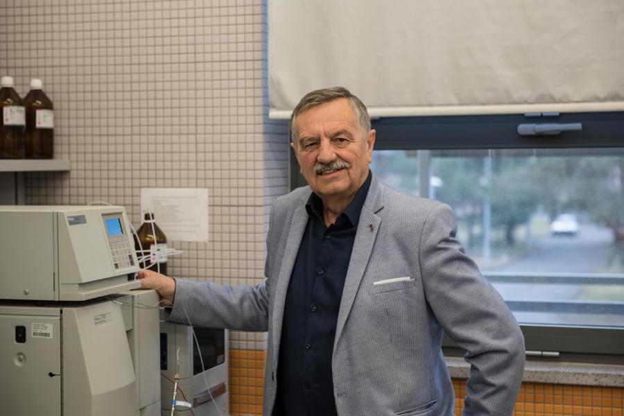 prof. Jacek Nawrocki