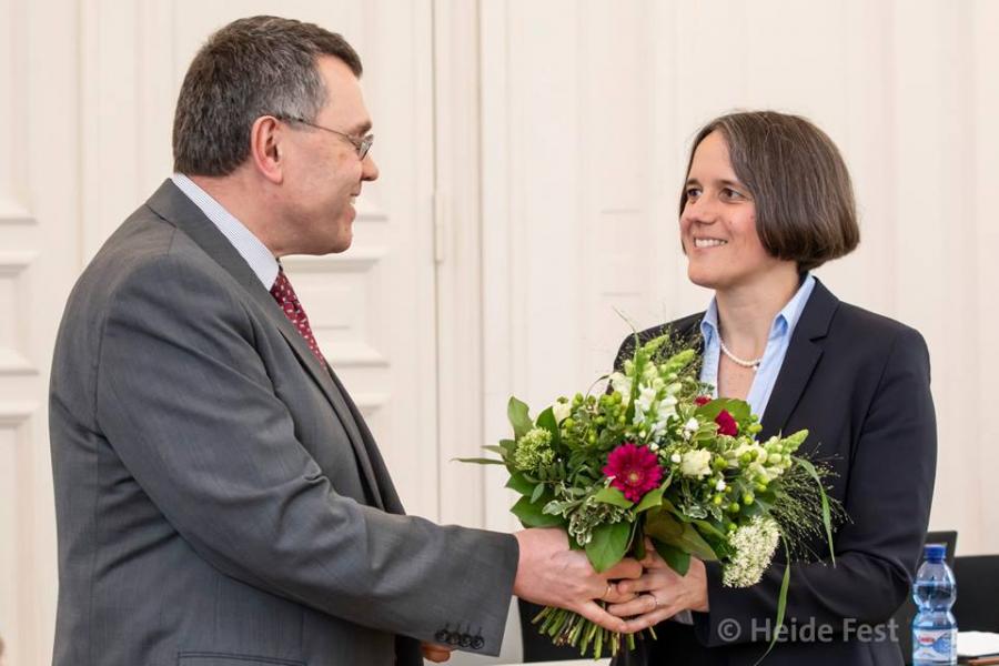 Prof dr Julia von Blumenthal