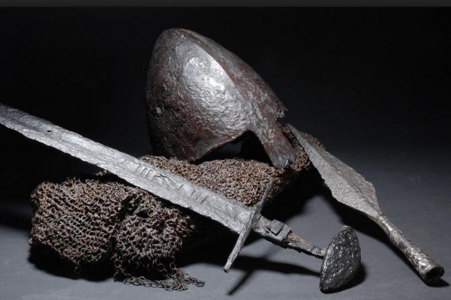 Broń z Lednicy. Fot. M. Jóźwikowska