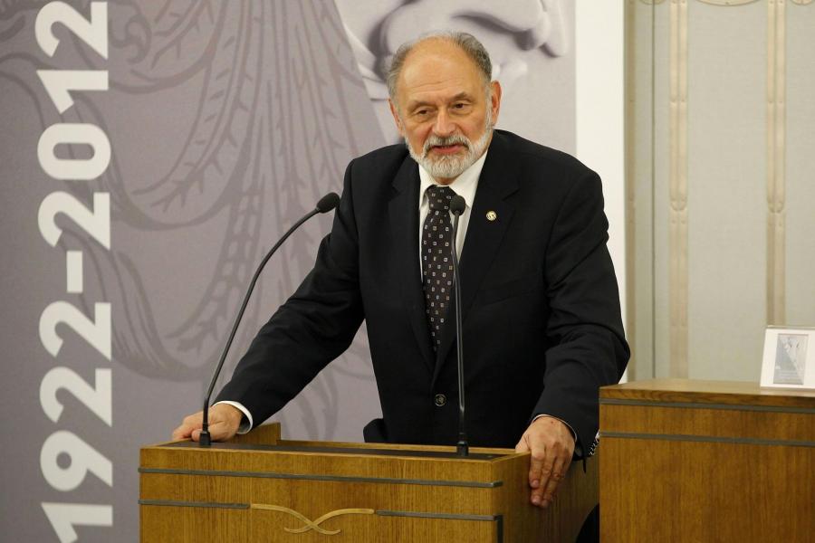 Prof. dr hab. Tomasz Schramm