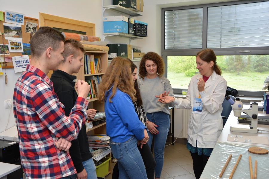 Warsztaty dla młodzieży pt. „Dzień polarny - tam, gdzie słońce nie zachodzi"