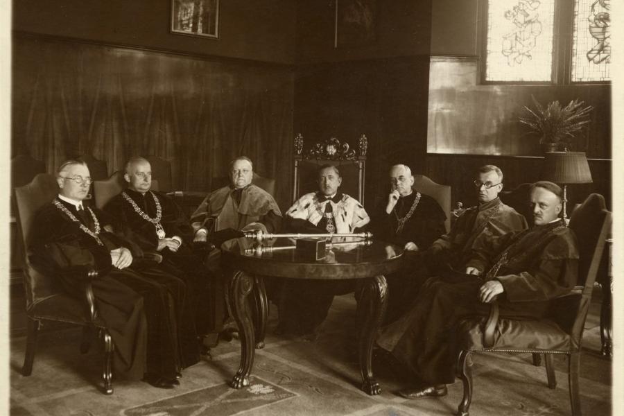 Ze zbiorów Archiwum UAM, sygn. AUAM XIX; 2 - SENAT AKADEMICKI W ROKU 1934-35