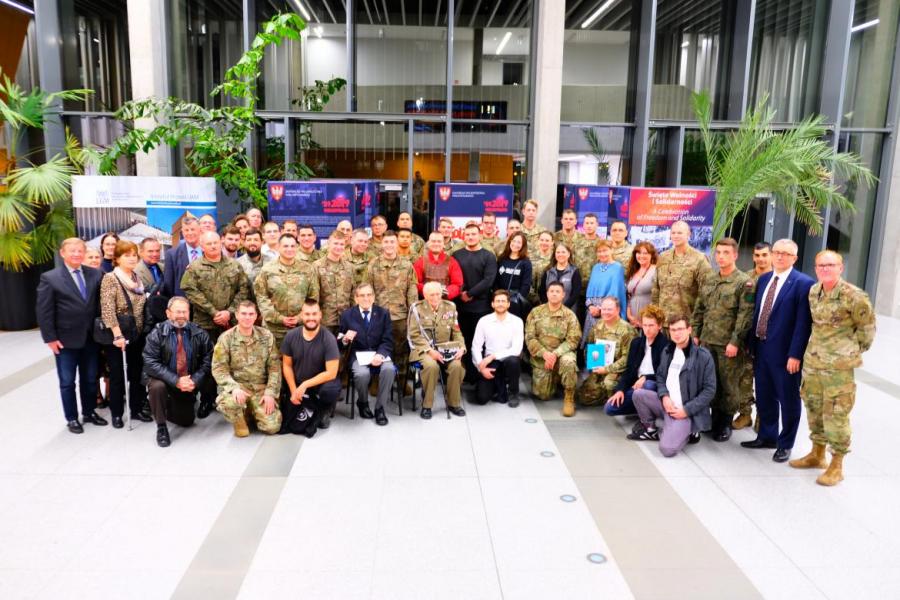 Weterani Powstania Warszawskiego w Historicum