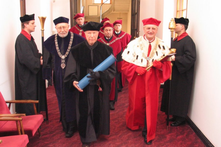 Peter Brook doktorem honoris causa UAM