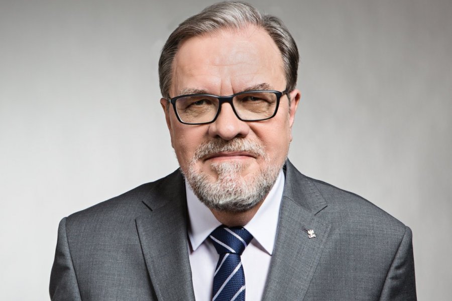 Rektor UAM prof. Andrzej Lesicki