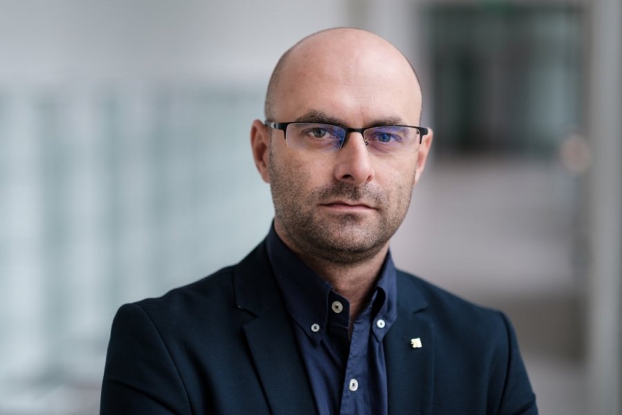 prof.  Artur Stefankiewicz