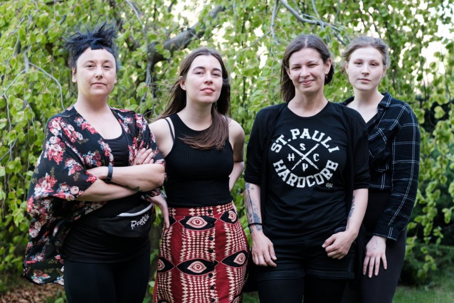 Aleksandra Dzik (absolwentka IAiE) oraz studentki Urszula Małecka i Paulina Chmielecka (III rok I stopnia). Obecnie w działalność Antropofonu zaangażowani są także Kacper Sikora oraz Aleksandra Wojtaszczyk (studenci I roku II stopnia), fot. Adrian Wykrota