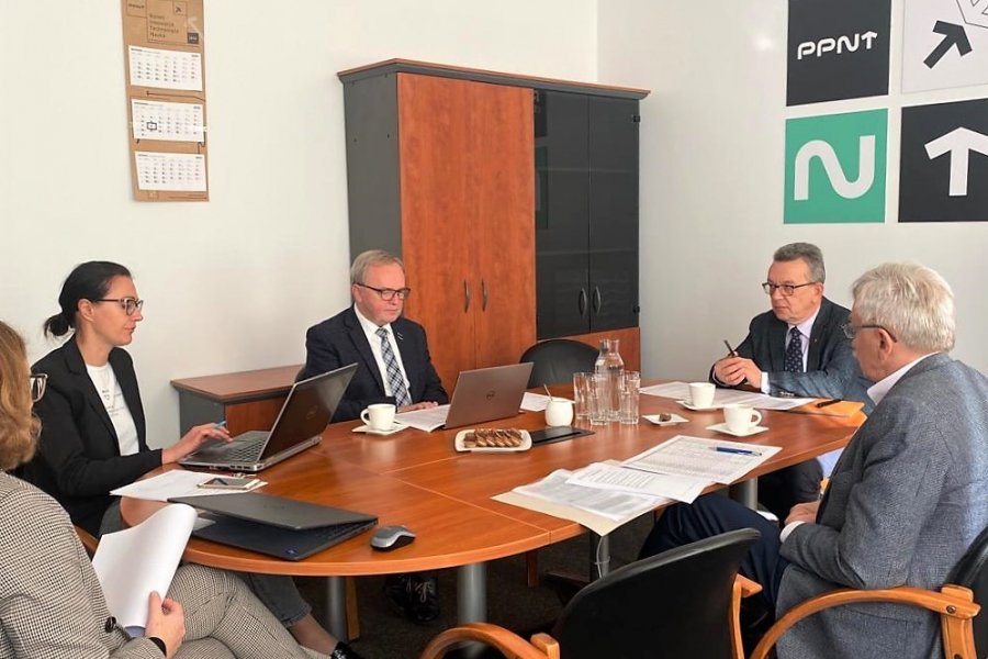 Na zdjęciu członkowie kapituły konkursu