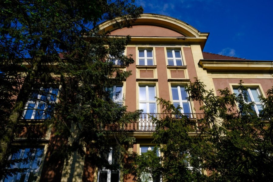 Nowy budynek IHS przed remontem. Fot. Adrian Wykrota