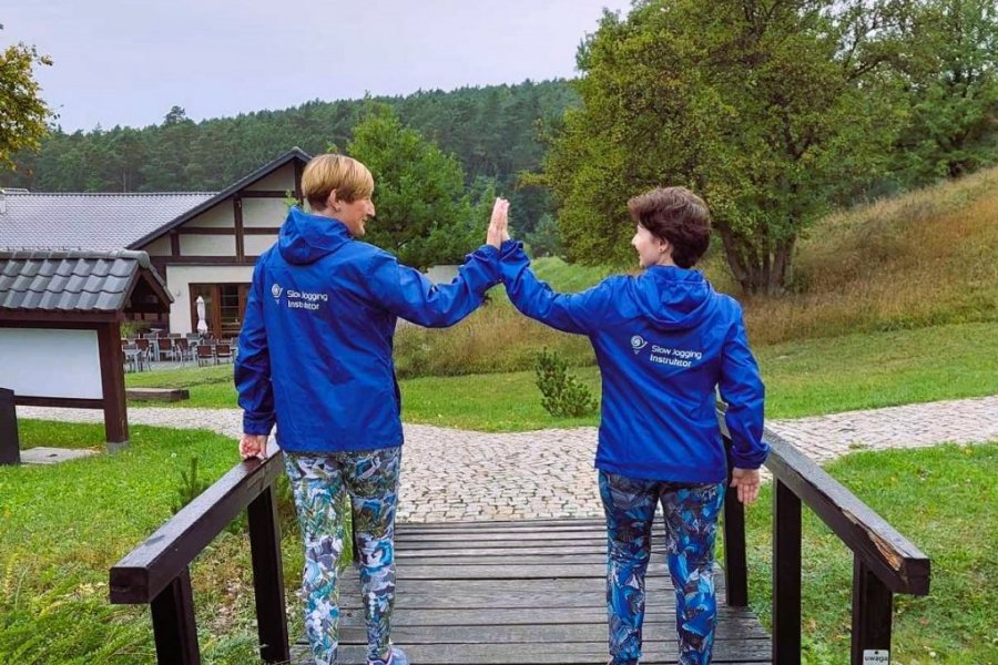 Doktor Magdalena Zdrowicka-Wawrzyniak i mgr Małgorzata Meszczyńska