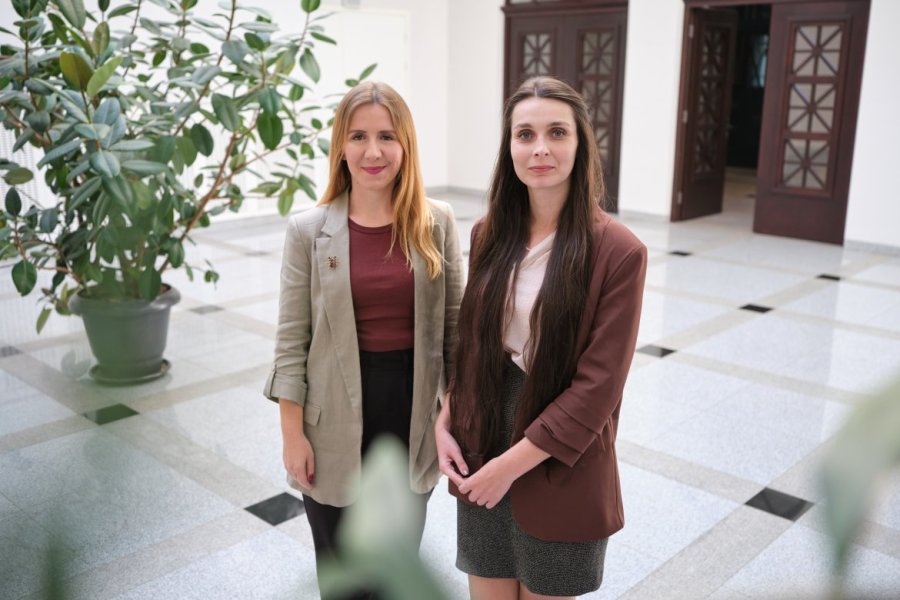 Agata Pietrzykowska – kierowniczka Poradni Rozwoju i Wsparcia Psychicznego UAM i  Agata Kaźmierska